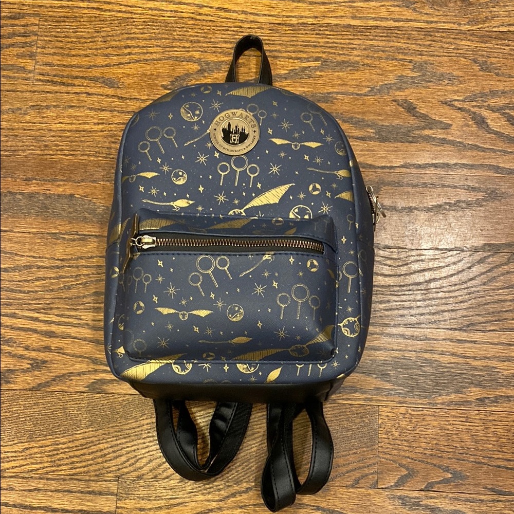 Mini Loungfly Harry Potter backpack